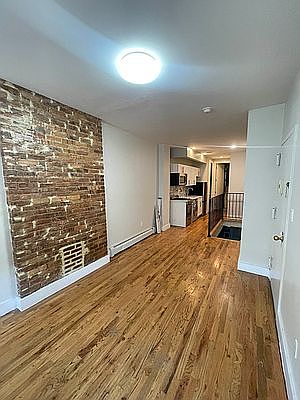 1st image of 343 Chauncey St #1A
