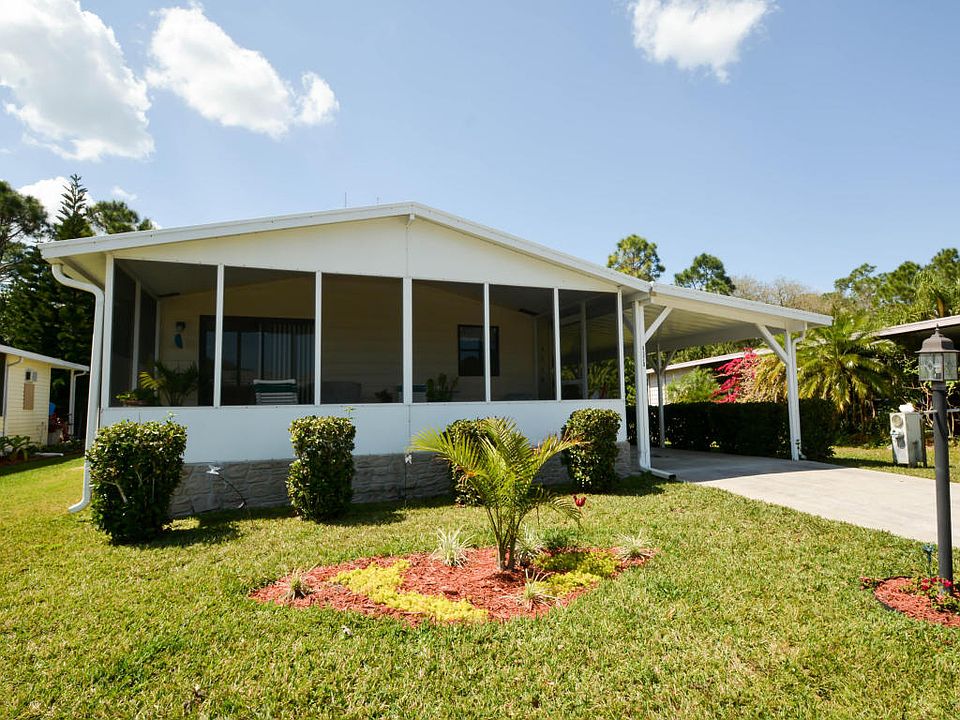 1st image of 4378 Twin Lakes Dr