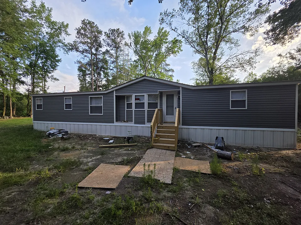 1001 Ruth Rd