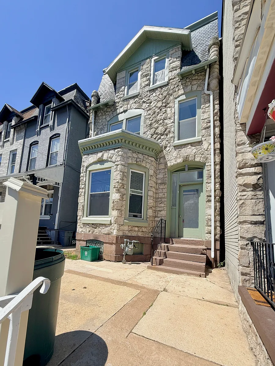 Building Photo - 538 N 8th St #3