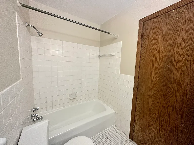 1321 Division St #303 — Photo 12