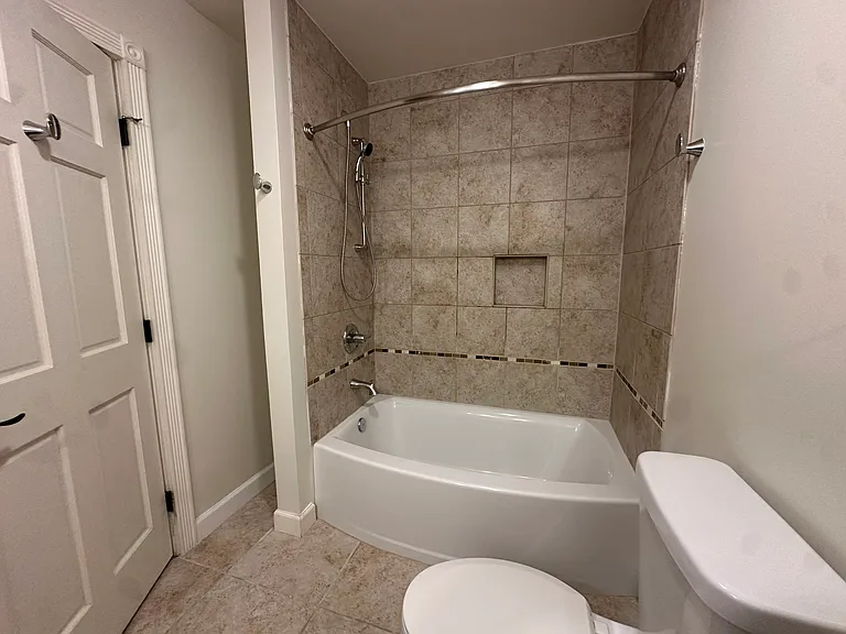 104 N Aurora St #2N — Photo 46