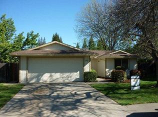 8249 Wightman Ave, Fair Oaks, CA 95628