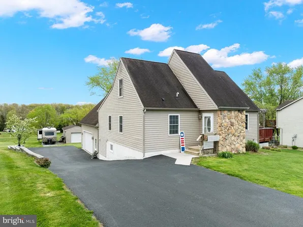 46 McCandless Dr, East Berlin, PA 17316