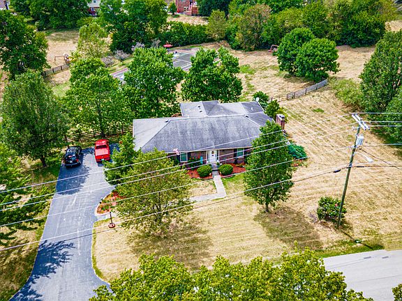 5th image of 105 Forest Hill Dr