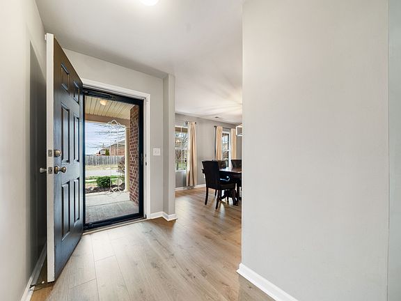 4th image of 1003 Benwick Rd