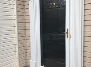 721 Trout Creek Ln, Allentown, PA 18103