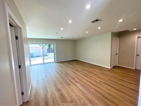 5th image of 22700 Criswell St