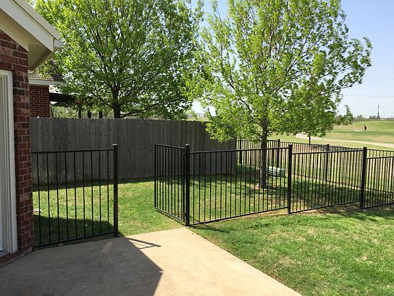 2nd image of 3805 Calloway Dr