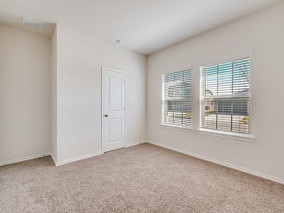 3rd image of 4104 River Rock Ave