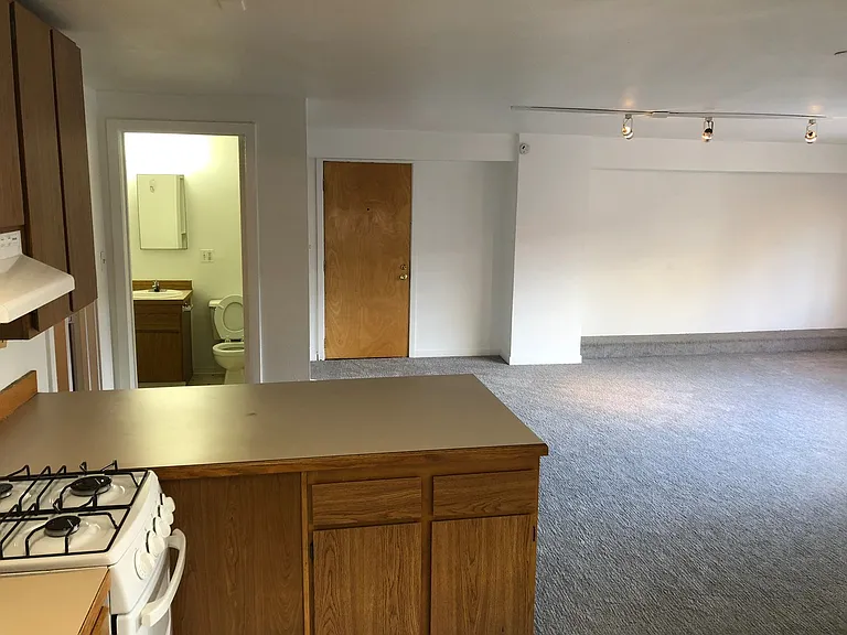 Curtiss Apartments — Photo 21