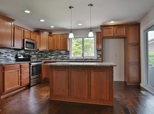 2115 Bridlewood Dr, Louisville, KY 40299