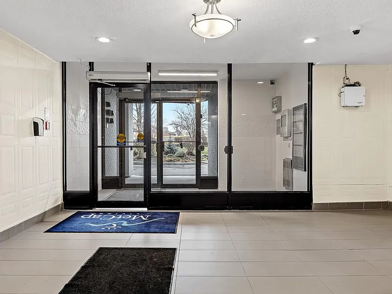 3360 Paul Anka Dr — Photo 7
