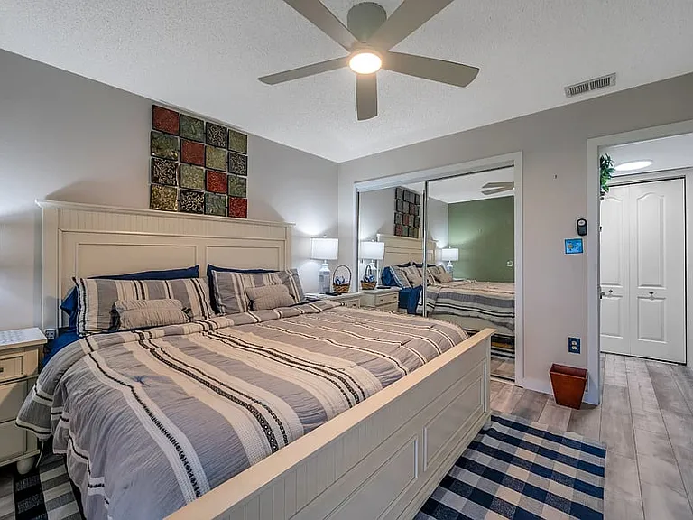 5567 Sea Forest Dr #320 — Photo 2