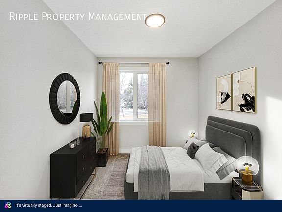 5th image of 2614 28th Ave SW #2614