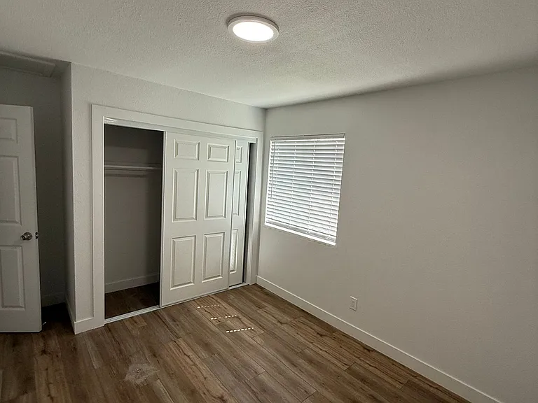 801-805 Monarch Cir — Photo 8