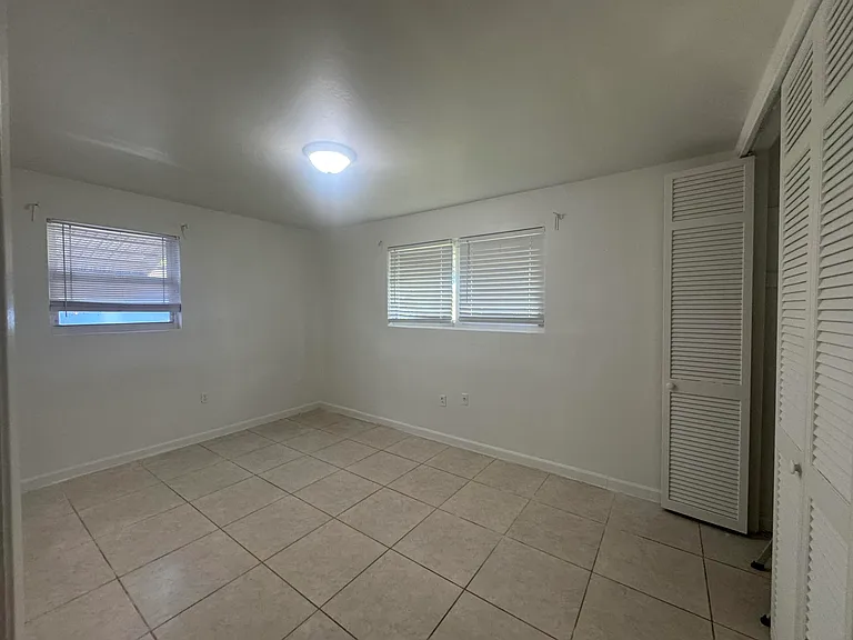 7821 NW 14th St — Photo 16