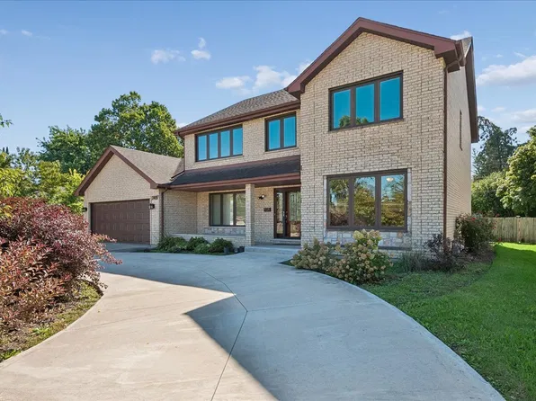 345 W Dempster St, Des Plaines, IL 60016