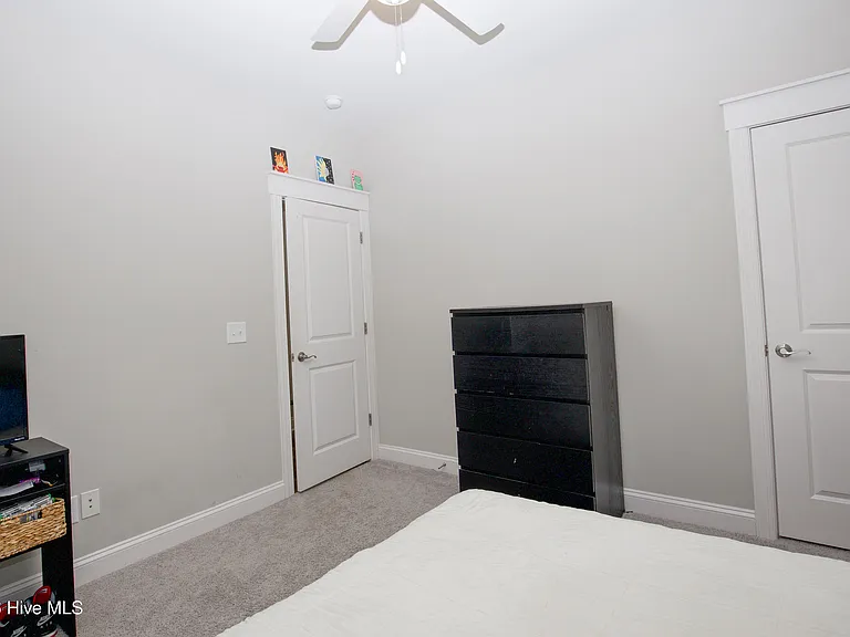 643 Lilac Ln — Photo 44