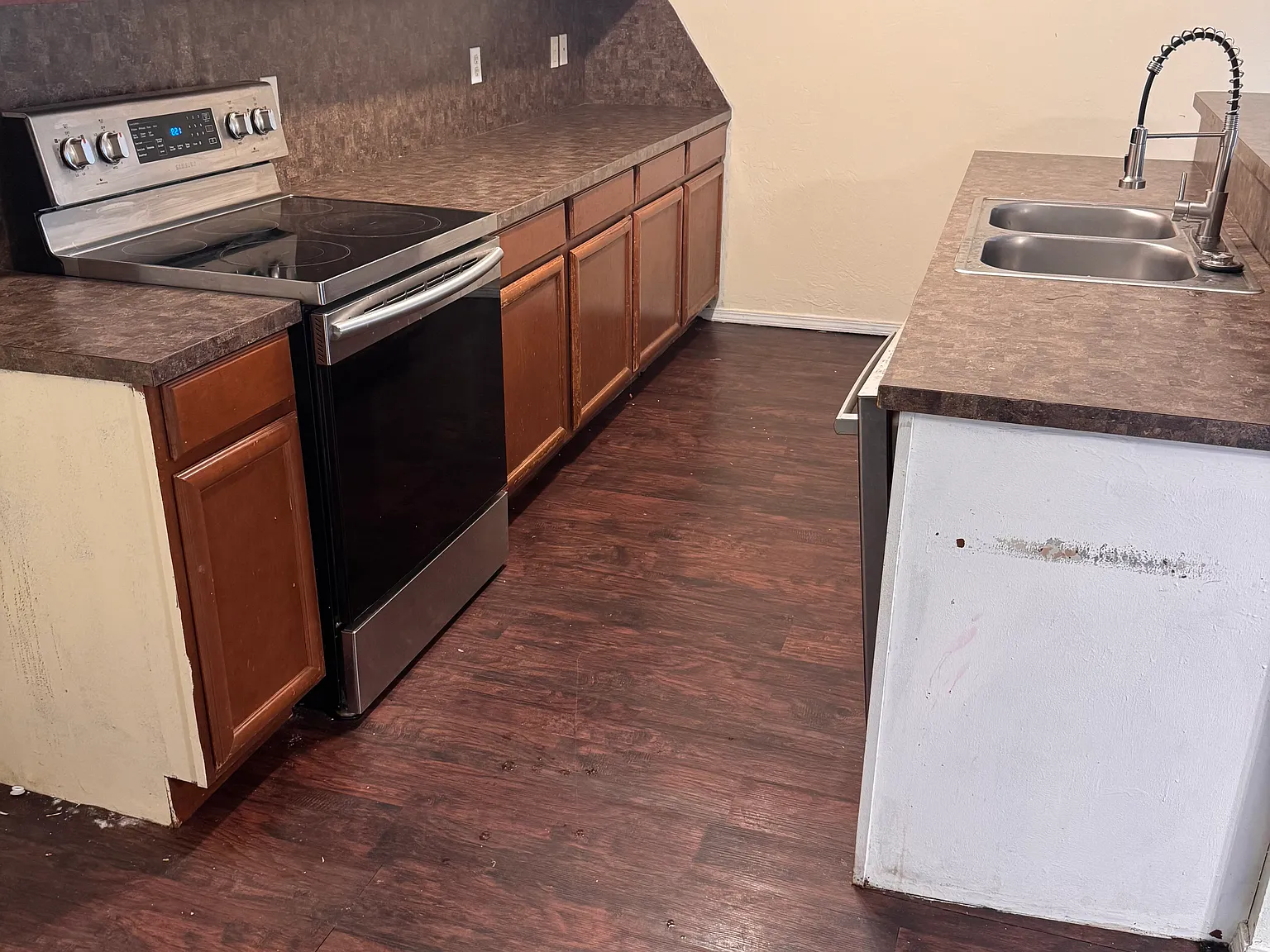 3 bed, 1306 sqft, $1,600 — Photo 4