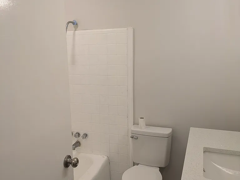 1002 Hemlock Dr — Photo 8