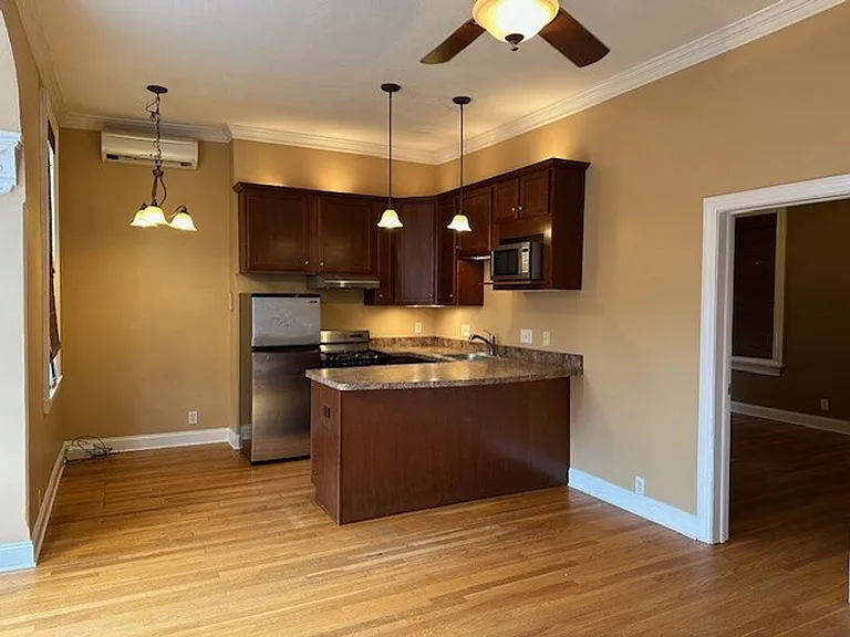 214 Pine St #2F — Photo 3