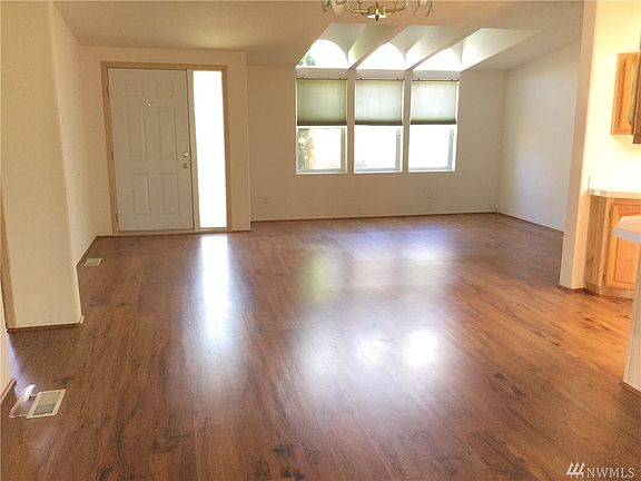 3rd image of 1806 140th St E #180