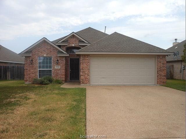 1st image of 906 Crystal Dove Ave