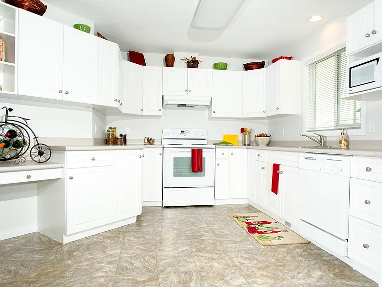 104 Loutit Rd — Photo 4