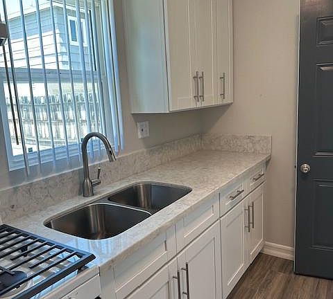 5th image of 168 Garrett Ave #B
