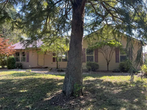 152 Wisetown Rd, Greenville, IL 62246
