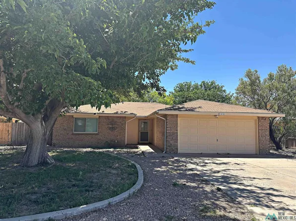 506 Mission Arch Dr, Roswell, NM 88201