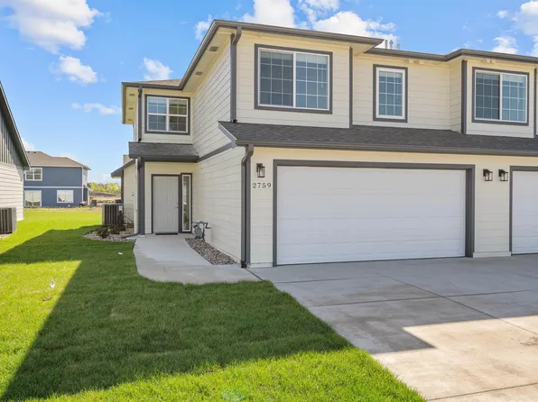 2759 Tim Rogers Ln, Salina, KS 67401
