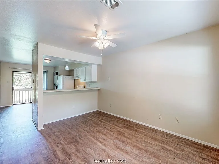 303 Manuel Dr #C — Photo 12