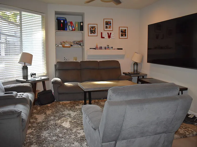 5201 Laguna Oaks Dr #127 — Photo 4