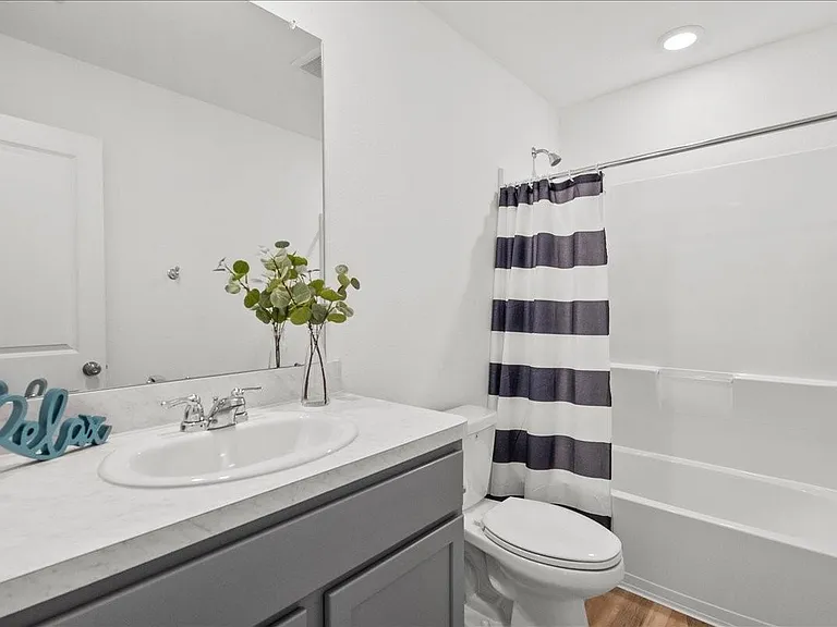 512 Maple Bend Ln — Photo 25