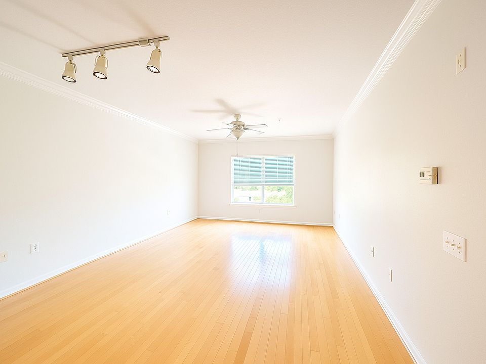 1st image of 4207 S Dale Mabry Hwy Unit 5306
