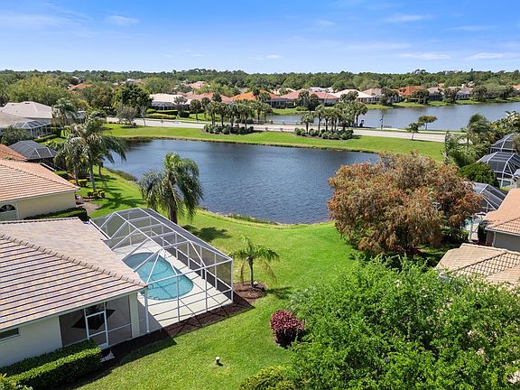 4th image of 4871 Sabal Lake Cir
