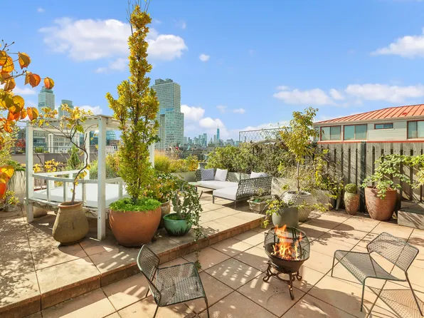 85 North Third Street image 1 of 17