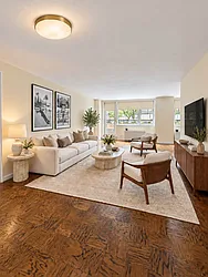 245 East 19th Street, #2R
