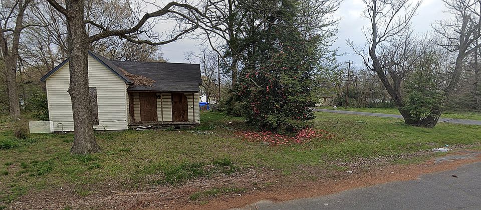2nd image of 2723 Lincoln Ave