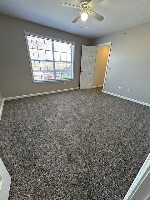 Villas at Metro Center — Photo 4
