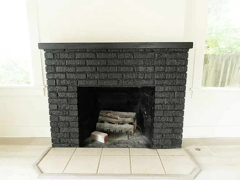 418 N Houser Dr — Photo 6