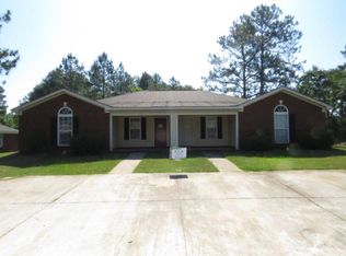 136-138 Westcott Ln, Albany, GA 31721