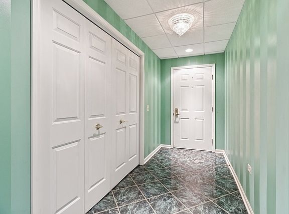 3rd image of 1500 S Ardmore Ave APT 514