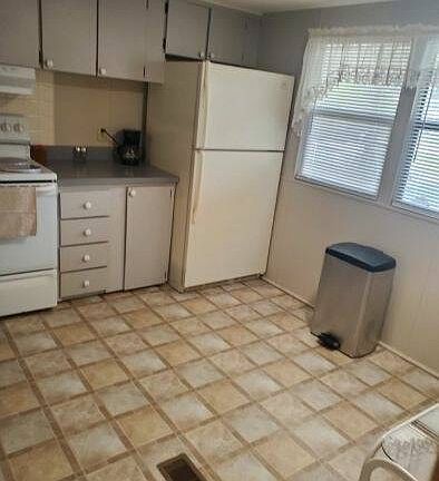 5th image of 259 Hummingbird Ln
