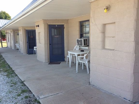 4th image of 28439 Highway 136