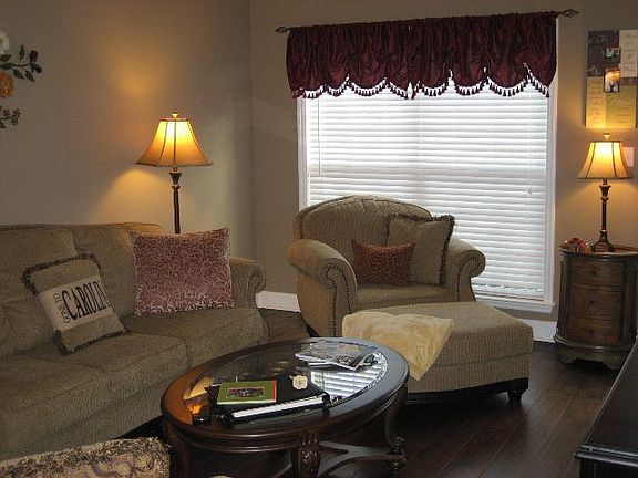 5th image of 1449 Collins Dr