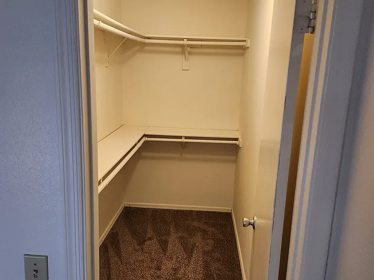 2721 W Estrella Dr — Photo 16