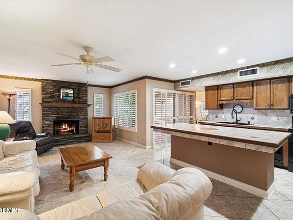 2nd image of 8145 E DEL LATON Drive